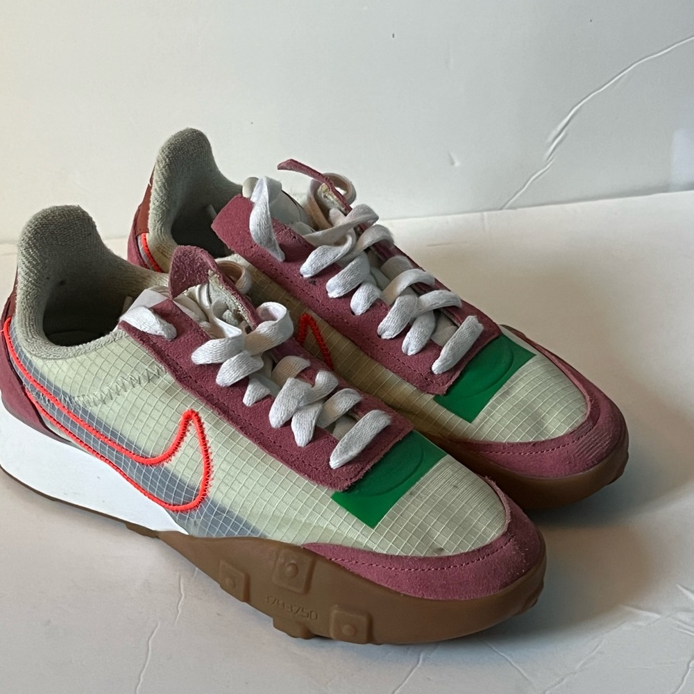 Nike Waffle Racer 2K - Picture 2 of 6